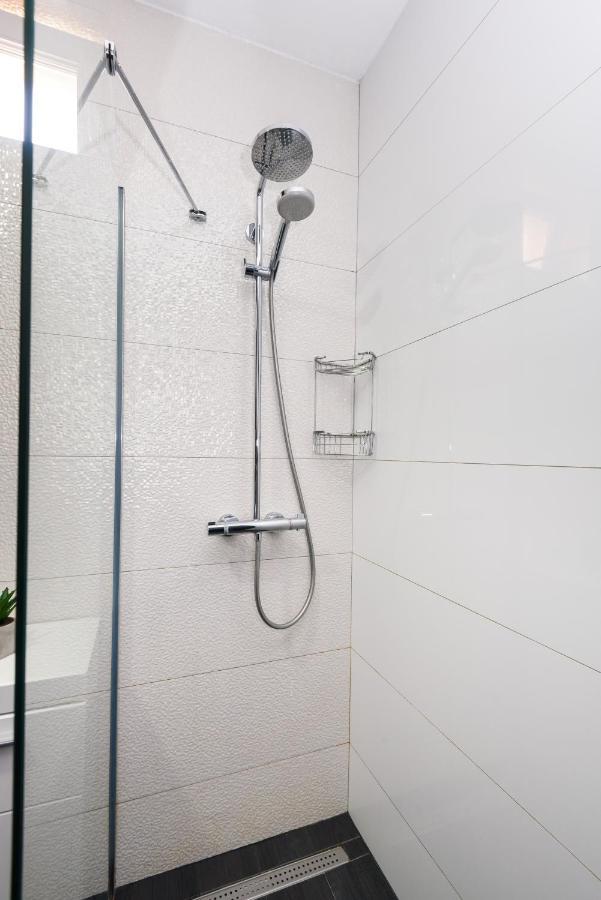 Apartment Tina Ploce  Bagian luar foto
