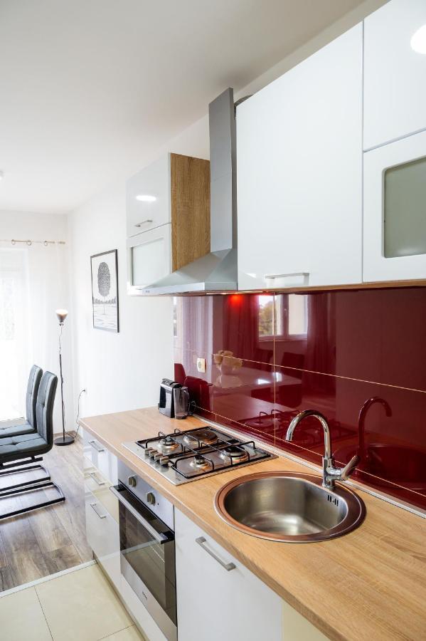 Apartment Tina Ploce  Bagian luar foto