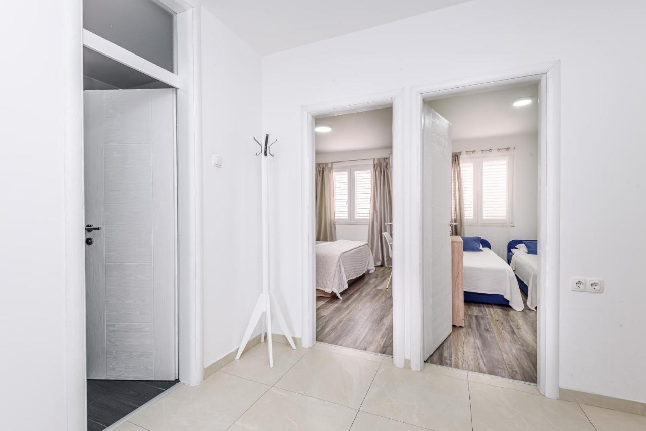 Apartment Tina Ploce  Bagian luar foto