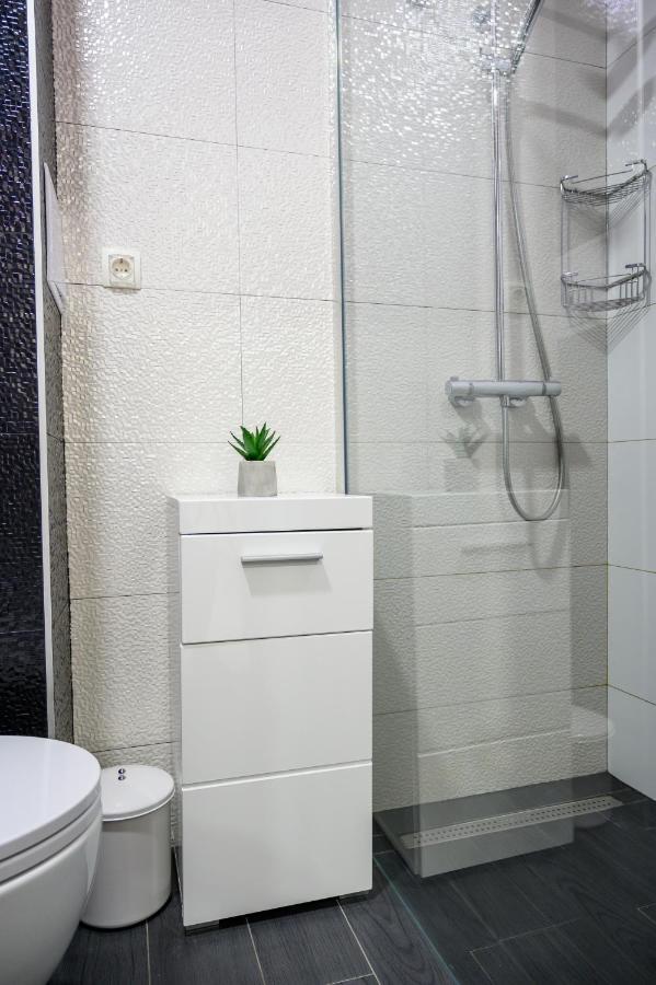 Apartment Tina Ploce  Bagian luar foto