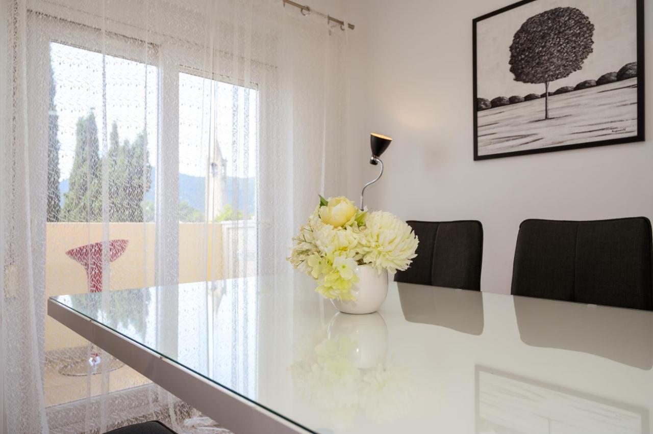 Apartment Tina Ploce  Bagian luar foto