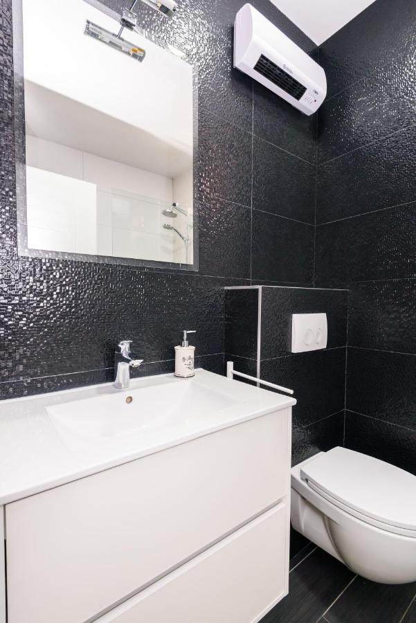Apartment Tina Ploce  Bagian luar foto