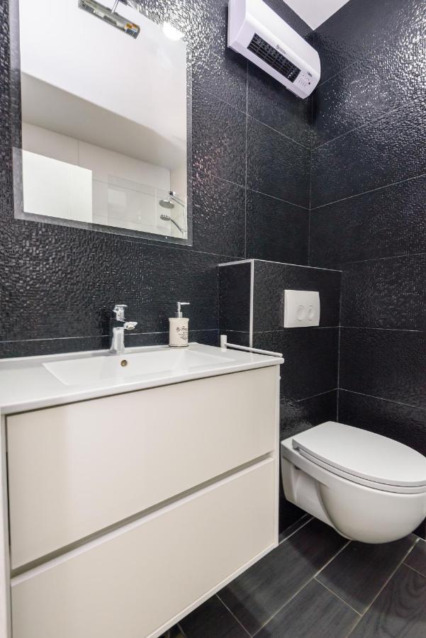 Apartment Tina Ploce  Bagian luar foto